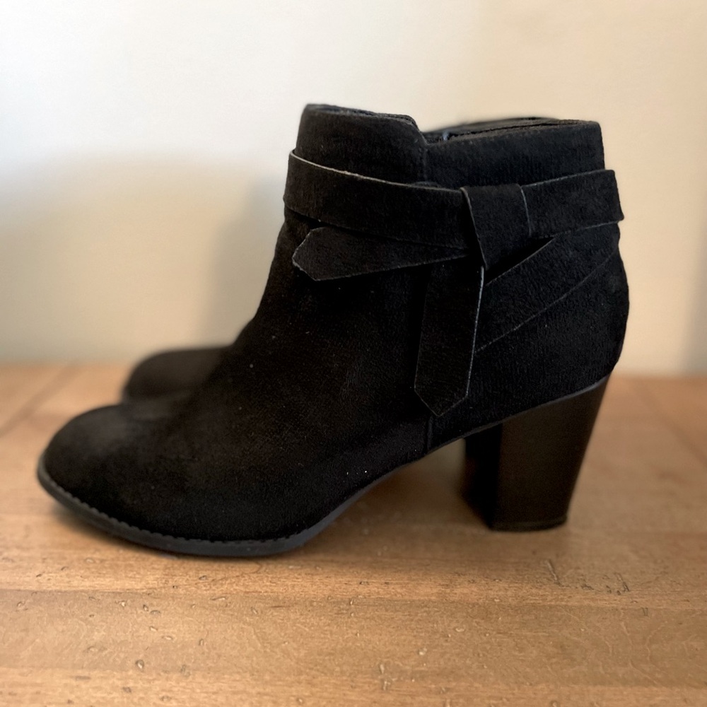 Women’s Black Heeled Suede Ankle Boots